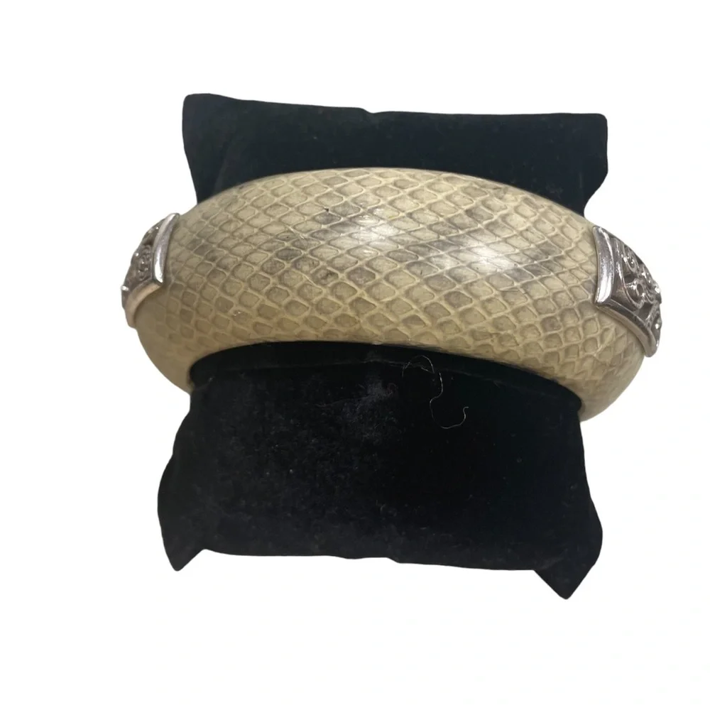 NEW! Brighton “Animal Instinct” Necklace and Bracelet Set - Picture 8 of 9